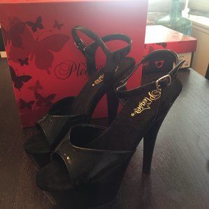 Pleaser Kiss 209 Blk/Patent platform 6" heel 9M